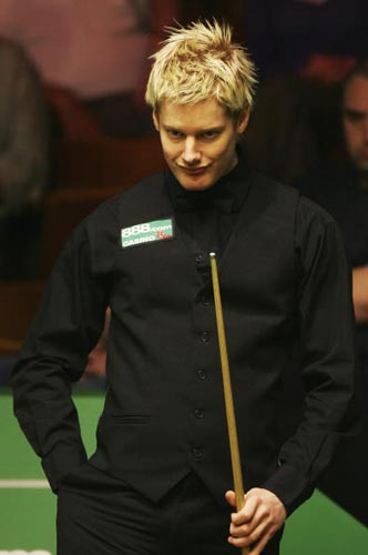 出的年轻对 出的年轻对