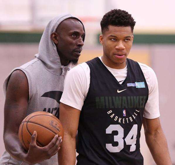 对抗中不断 对抗中不断