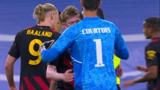 他们正走在 他们正走在