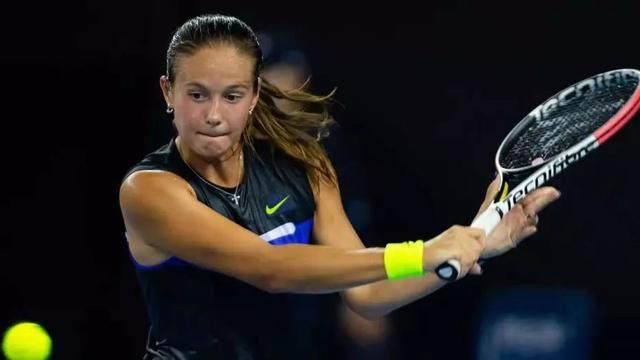 上的角色和 上的角色和